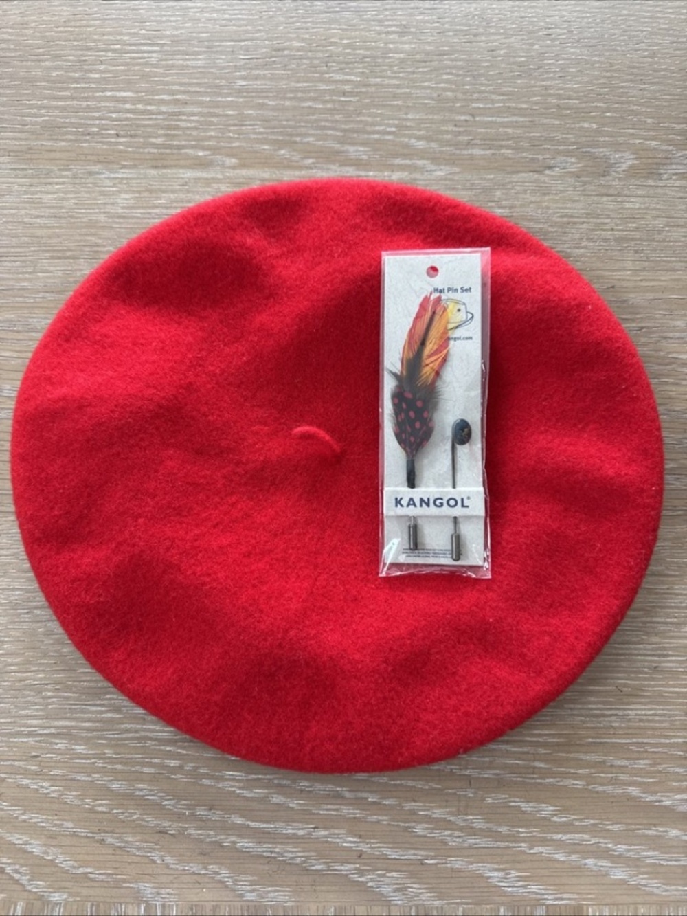 Red Kangol Modelaine Wool Beret with RARE Hat Pin Set Feather Stick Pin Women's